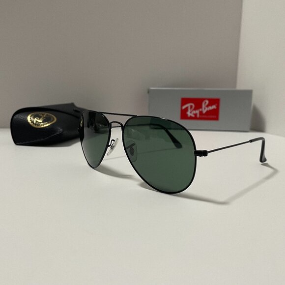 RB3025 Ray-Ban Aviator Classic Black with Gray Green Lens Sunglasses 58-14 - Picture 2 of 11